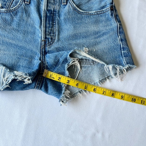 Levi’s 501 Button Cotton Cut-Off Denim Shorts Sz 26 - Picture 8 of 12